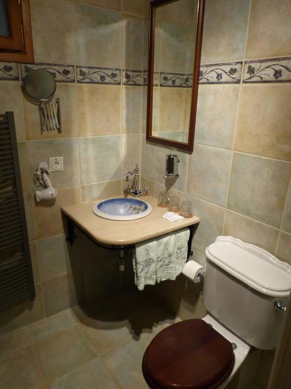 Bed and Breakfast Ta Xelidonakia à Pinakátai Extérieur photo