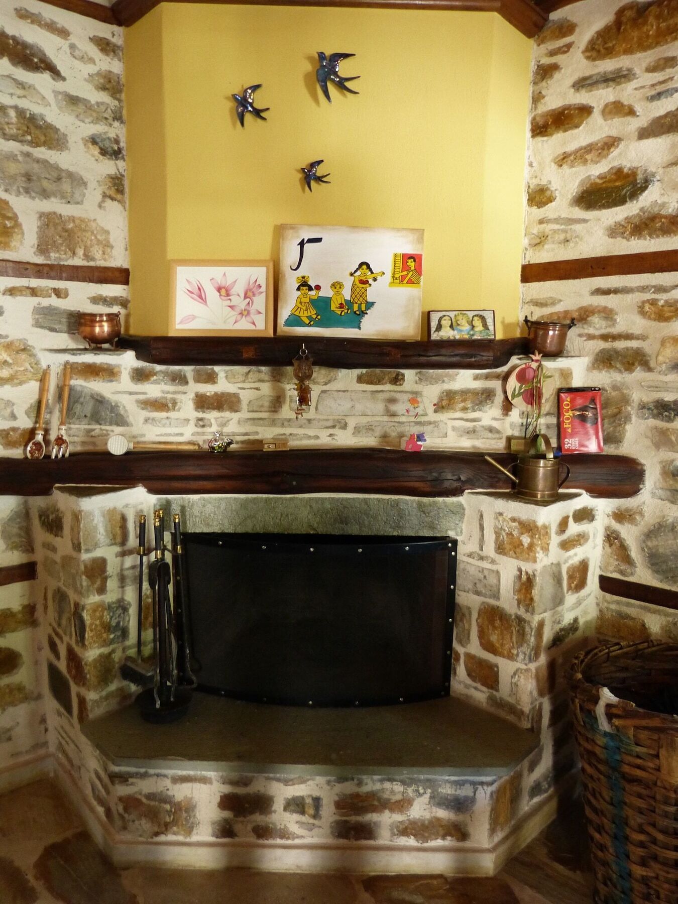 Bed and Breakfast Ta Xelidonakia à Pinakátai Extérieur photo